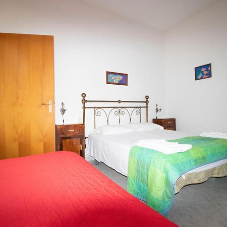 Case vacanza Cristina site in Antico Baglio e in via Abruzzi n 161 San Vito Lo Capo Esterno foto